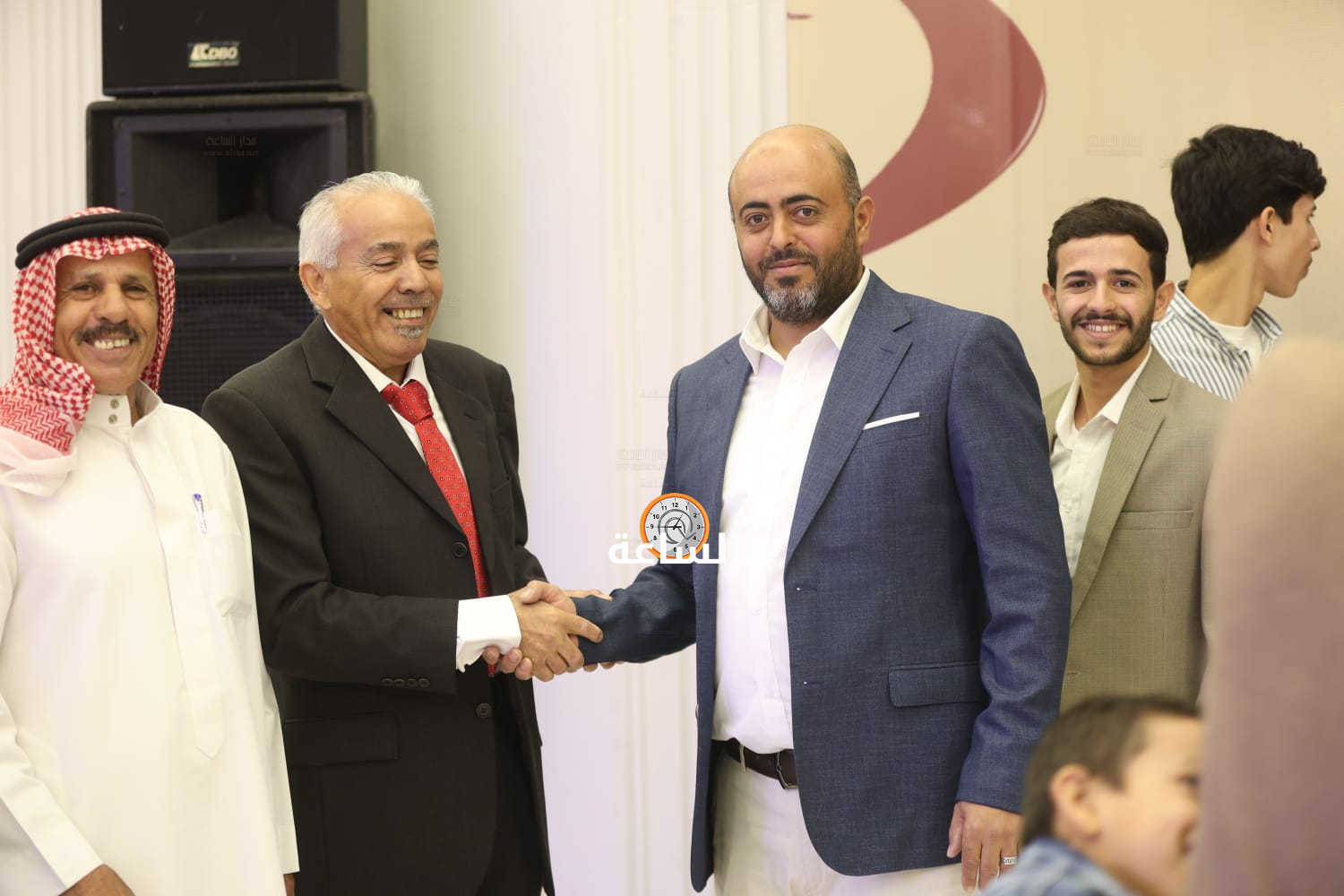 Madar Al-Saa Images 0.568278213843181