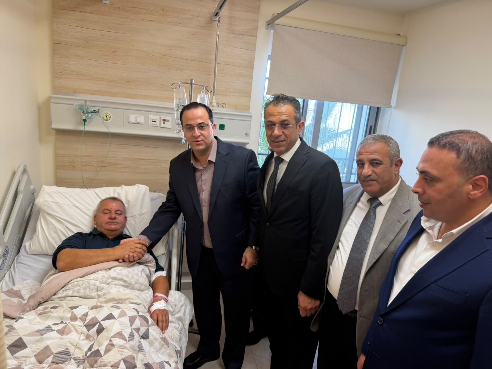 Madar Al-Saa Images 0.32980246548150993