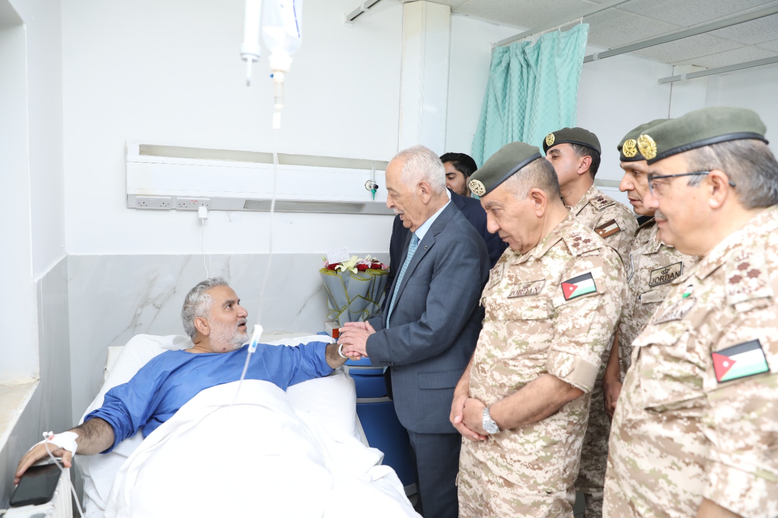 Madar Al-Saa Images 0.14443303840561628