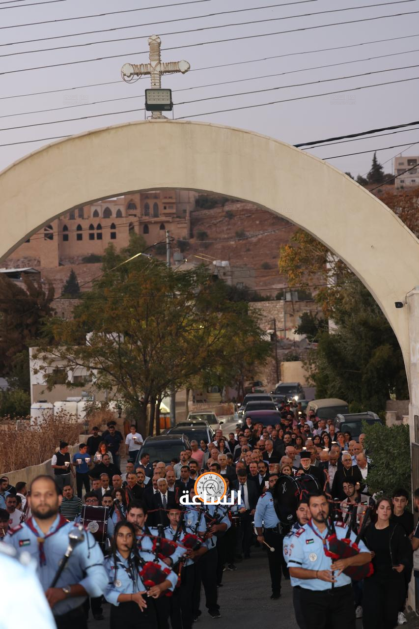 Madar Al-Saa Images 0.3639957898066275