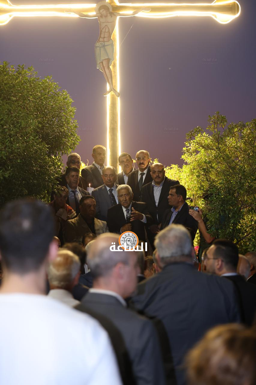 Madar Al-Saa Images 0.04217884646654857