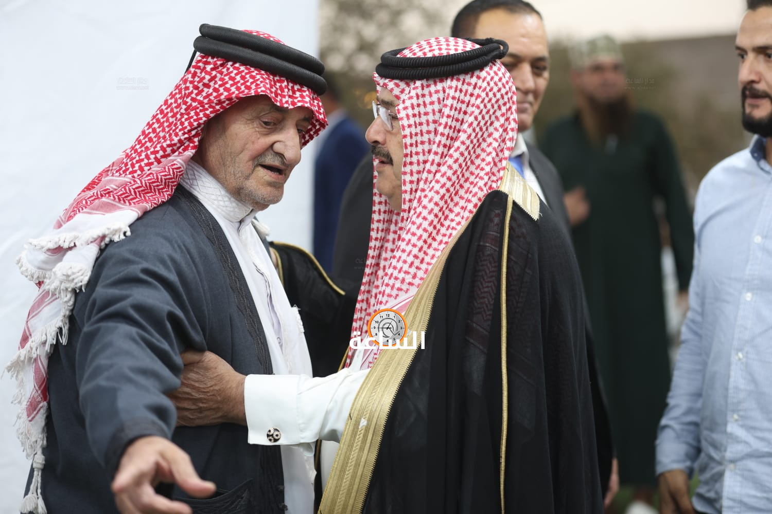 Madar Al-Saa Images 0.11701670320790813