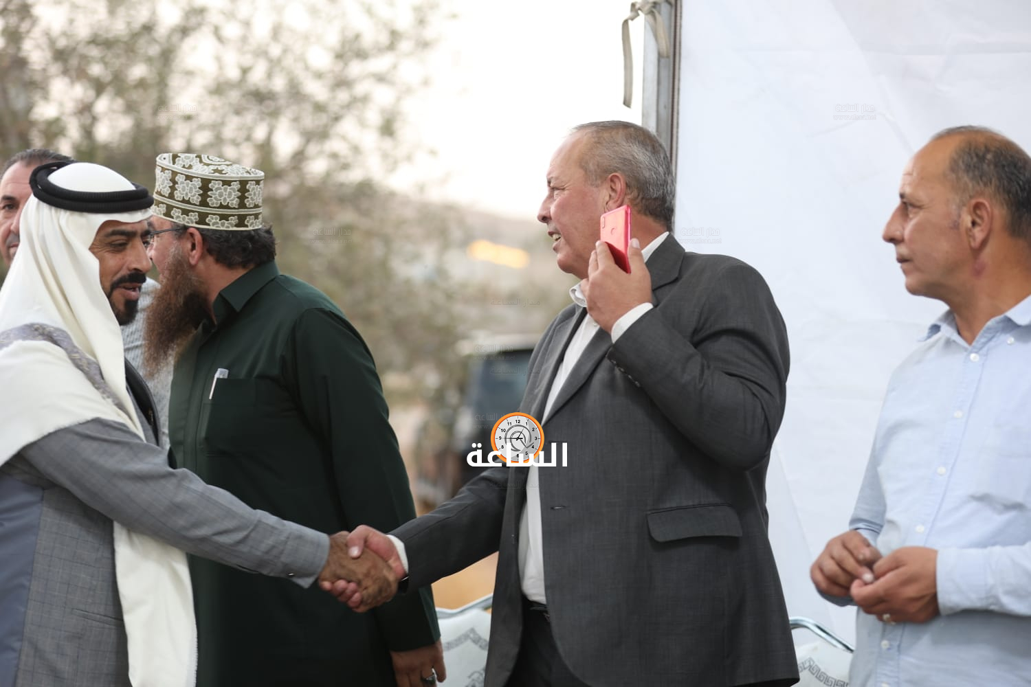 Madar Al-Saa Images 0.2940307039122949