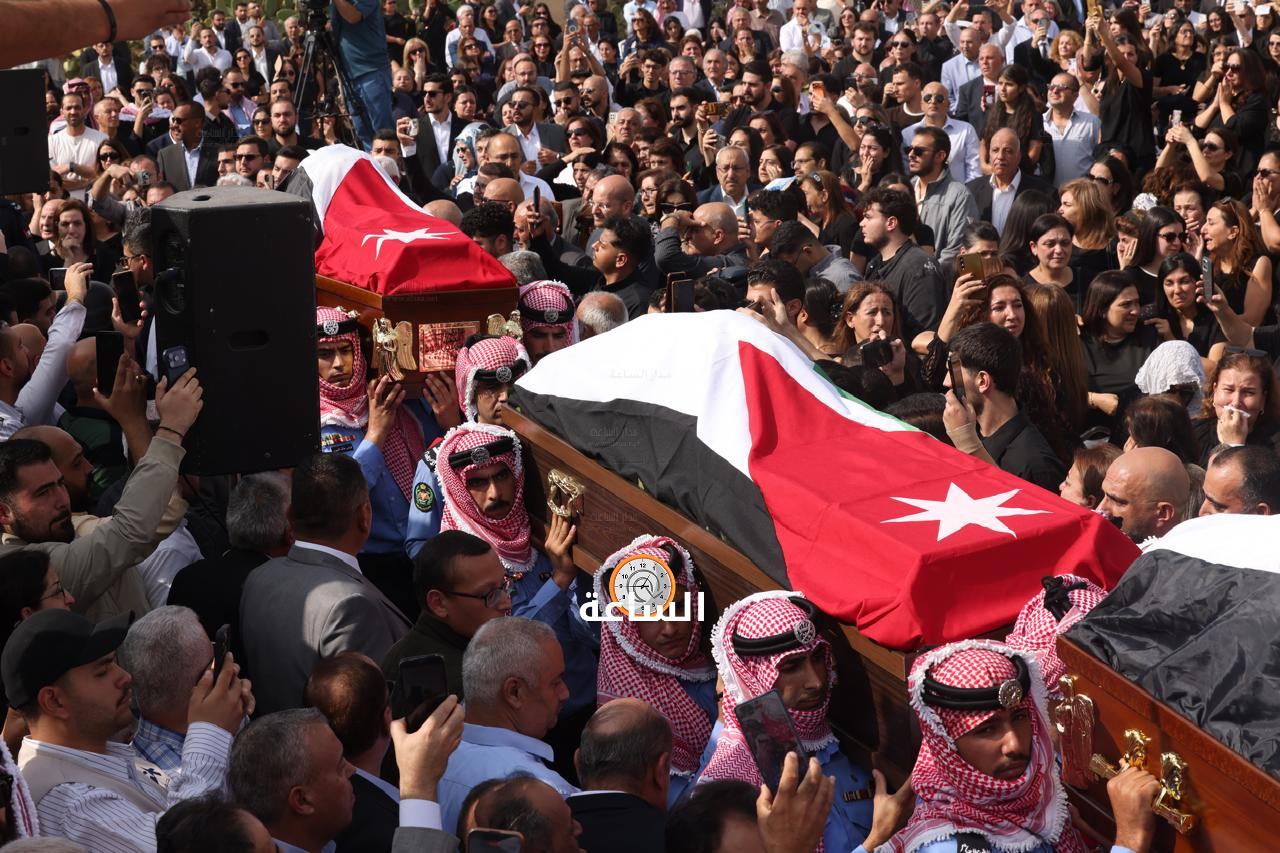 Madar Al-Saa Images 0.3742333355363239