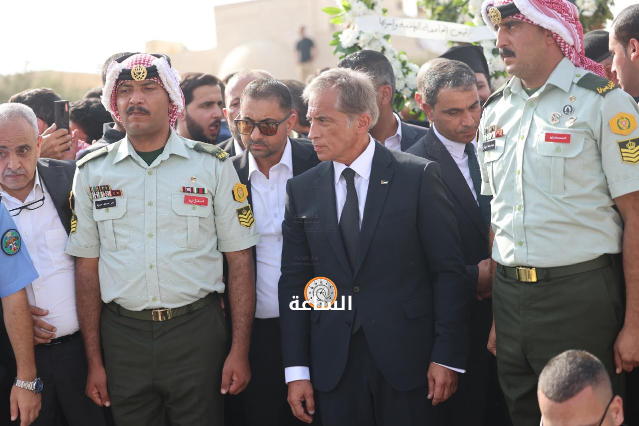 Madar Al-Saa Images 0.4278219869562605