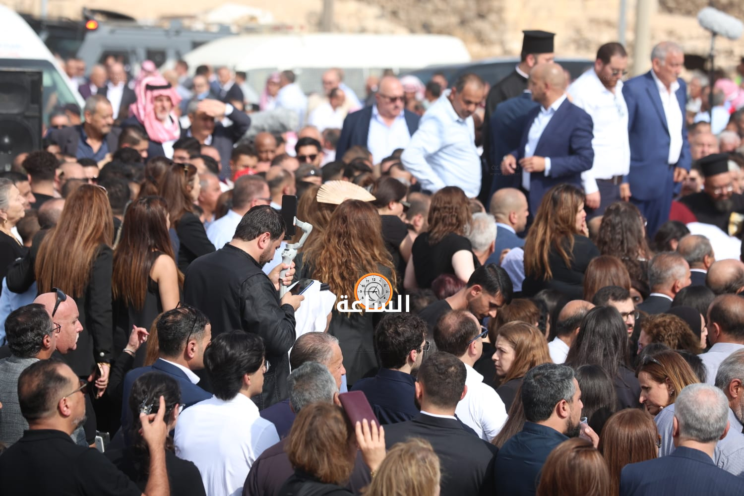Madar Al-Saa Images 0.22067532422461822