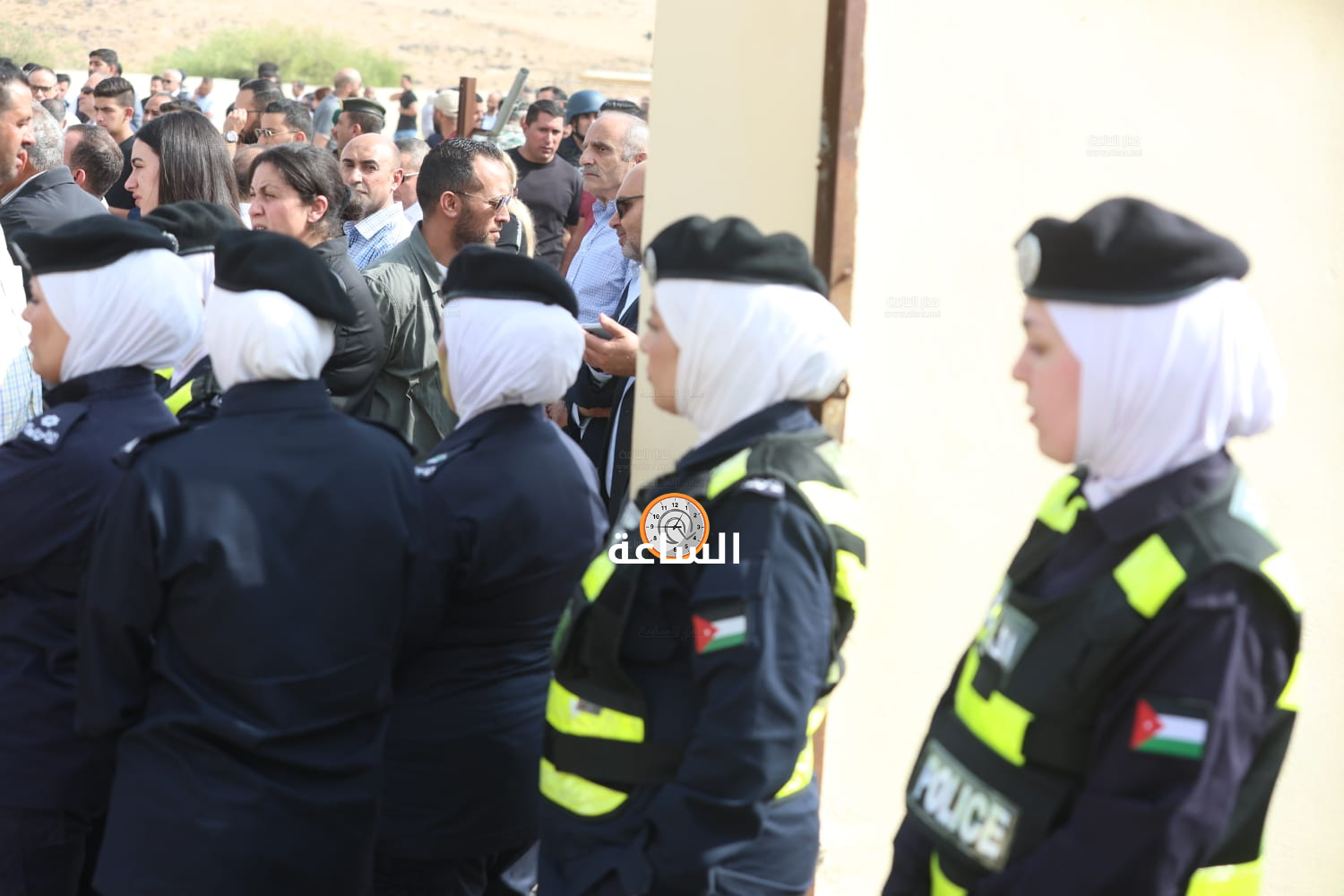 Madar Al-Saa Images 0.10352228363762683