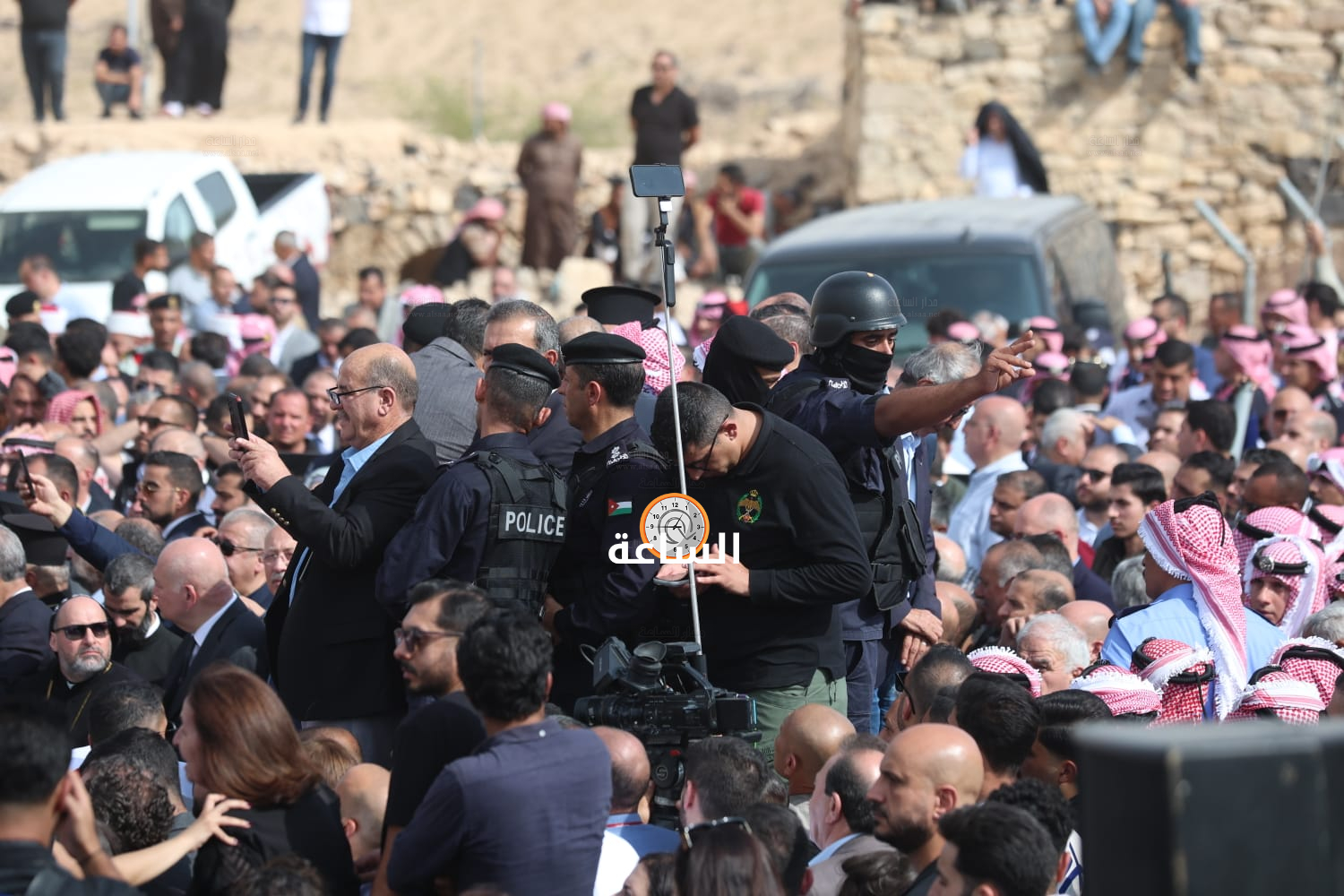 Madar Al-Saa Images 0.15238687467816203