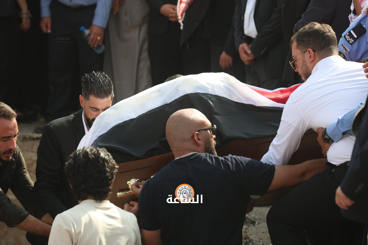 Madar Al-Saa Images 0.9598045163342025