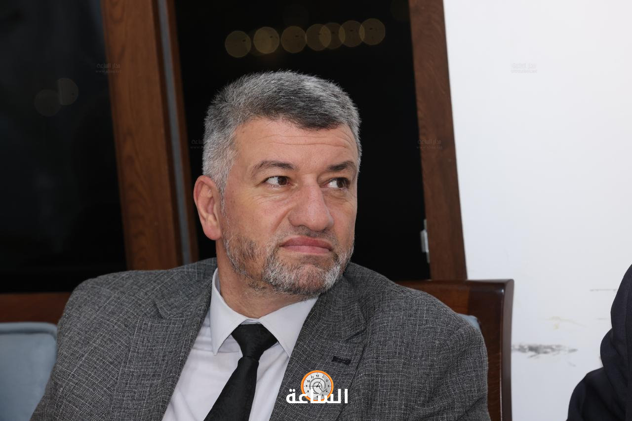 Madar Al-Saa Images 0.49127639196587525