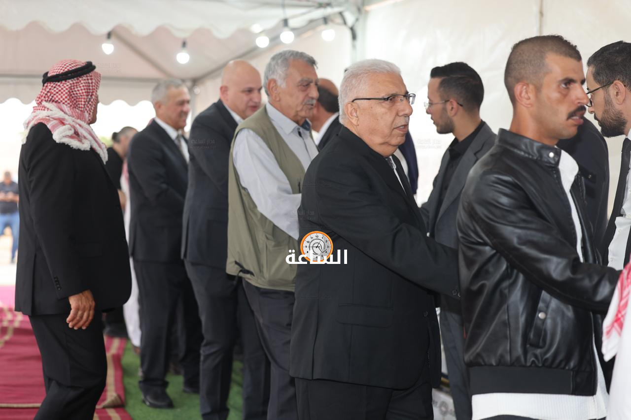 Madar Al-Saa Images 0.944470144934468