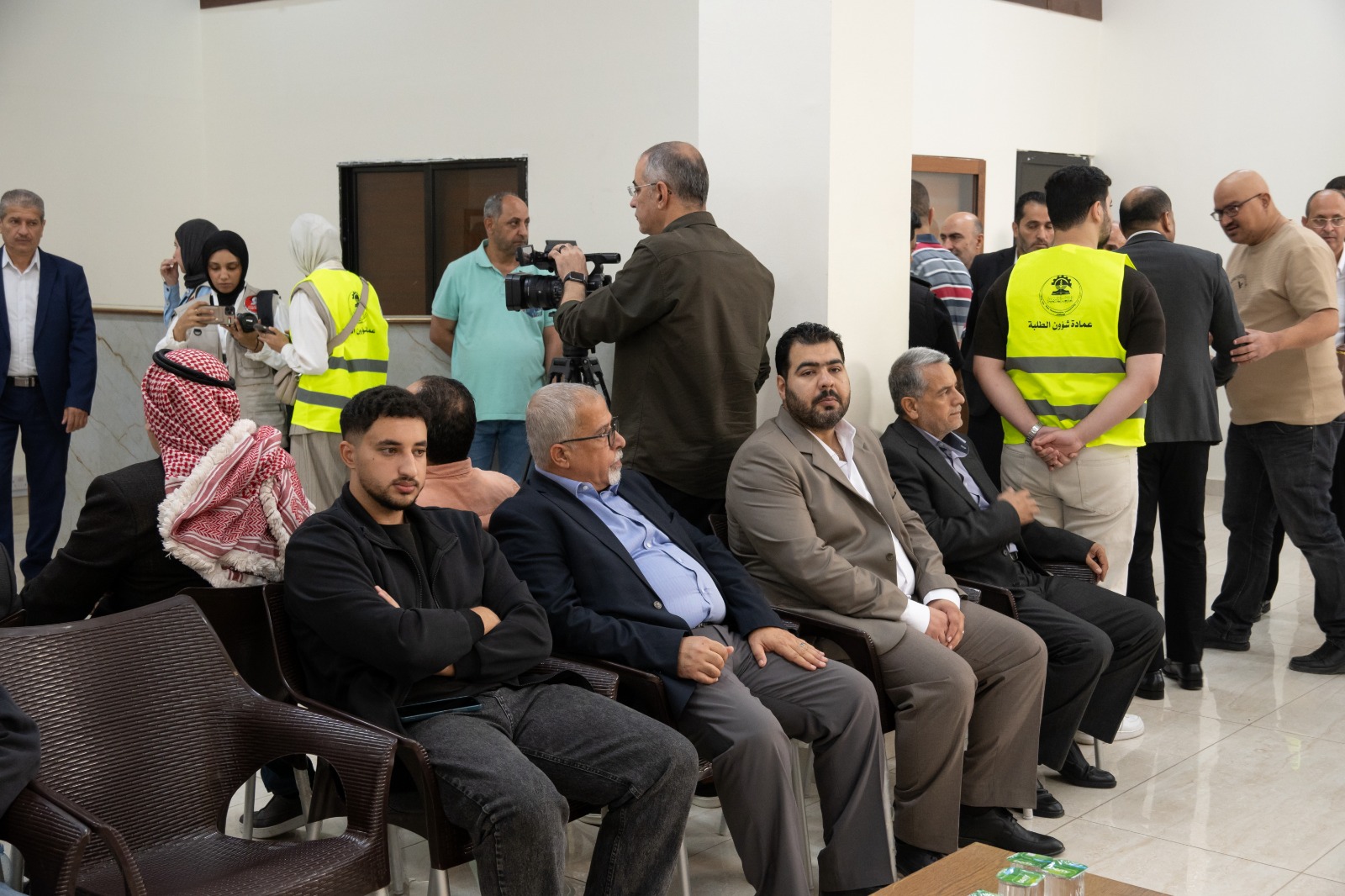 Madar Al-Saa Images 0.42592375275381045