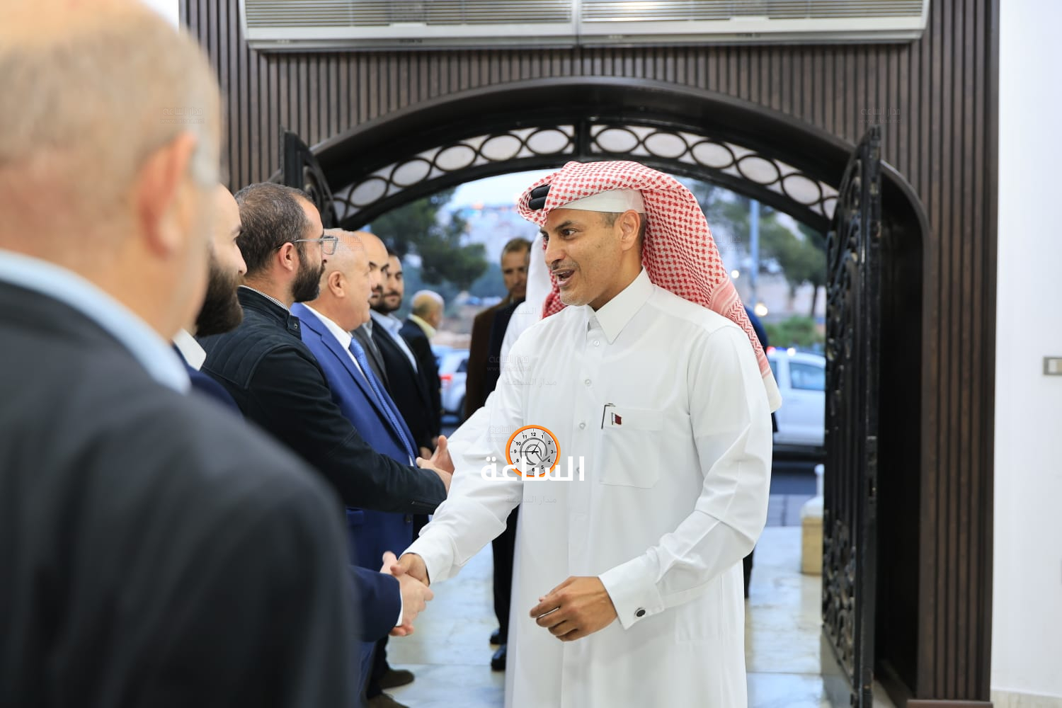 Madar Al-Saa Images 0.1309034419959597