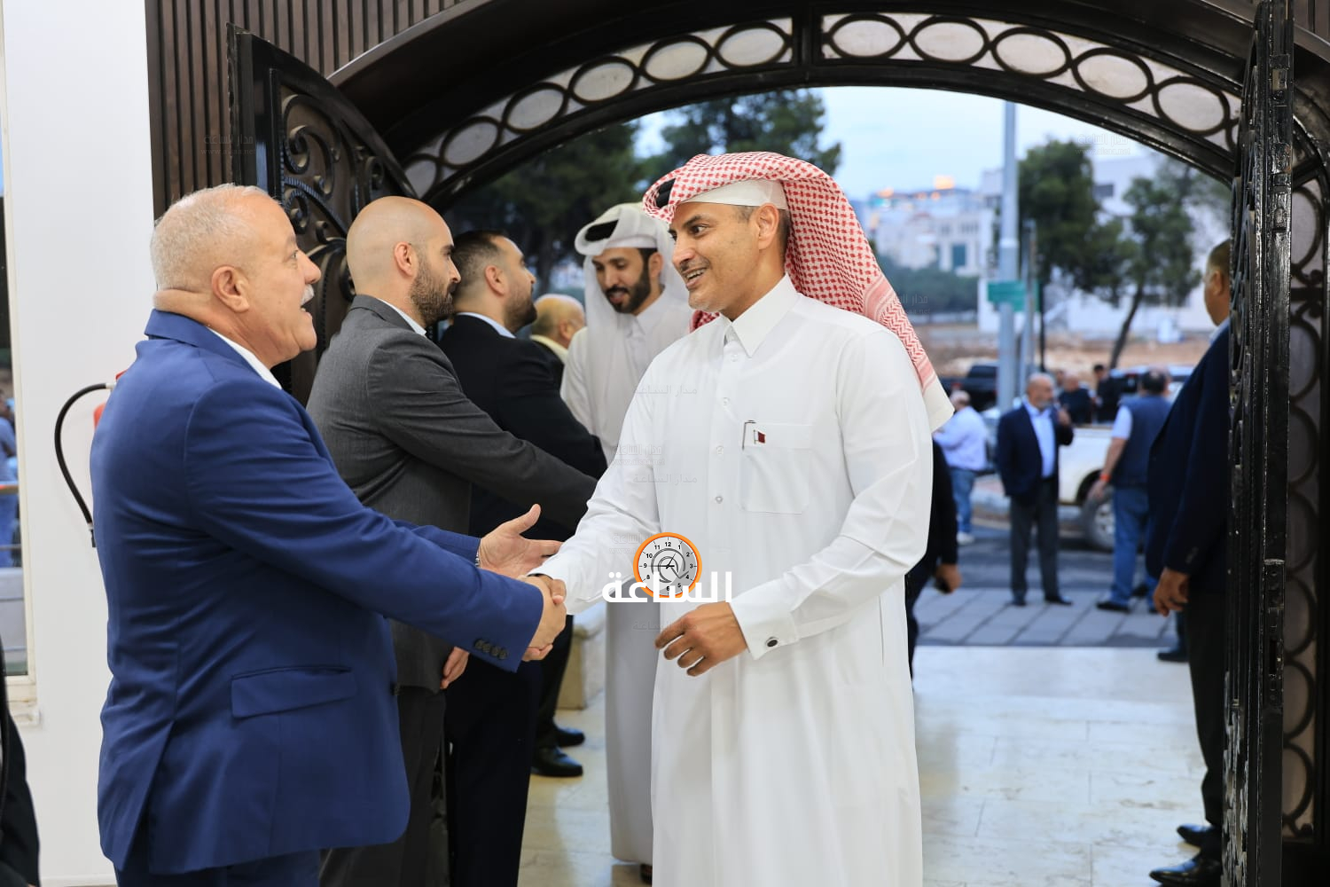 Madar Al-Saa Images 0.698843053913549