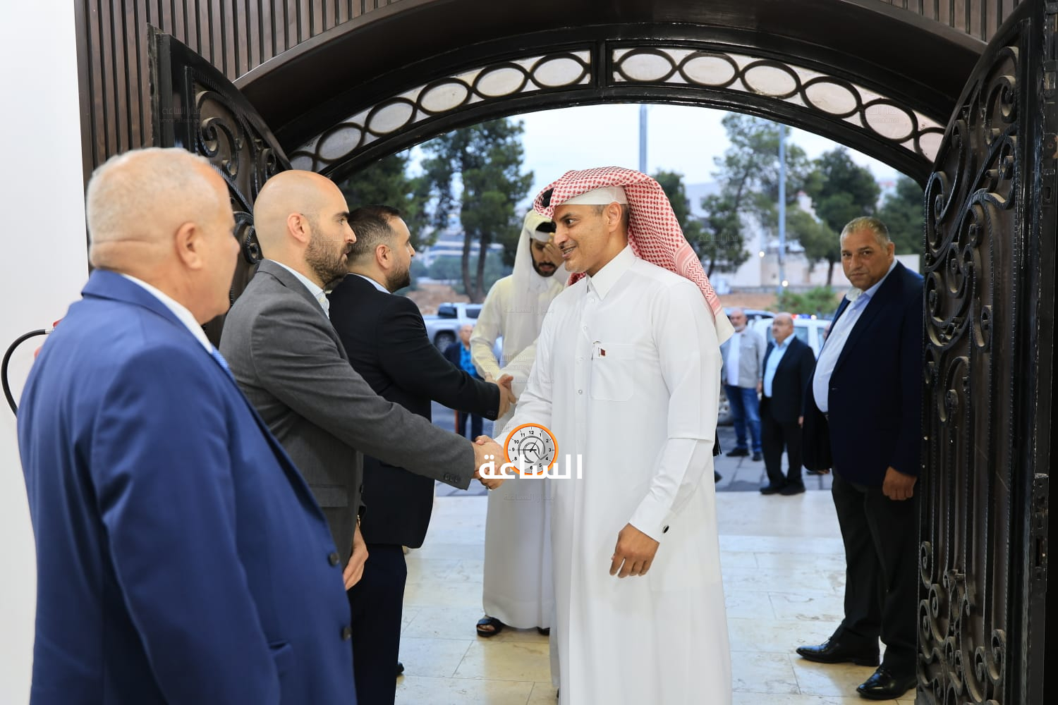 Madar Al-Saa Images 0.46913032374645025
