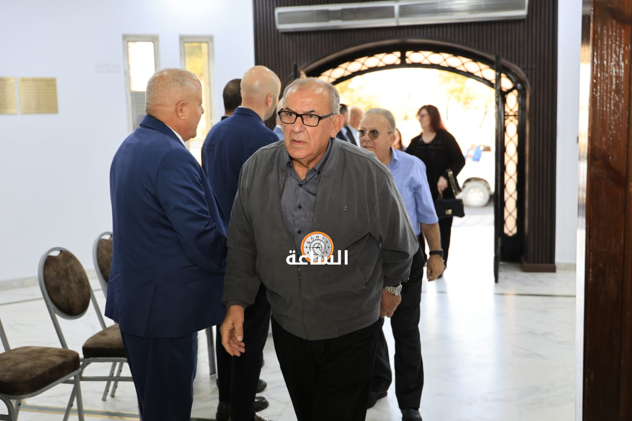 Madar Al-Saa Images 0.5213682679948576