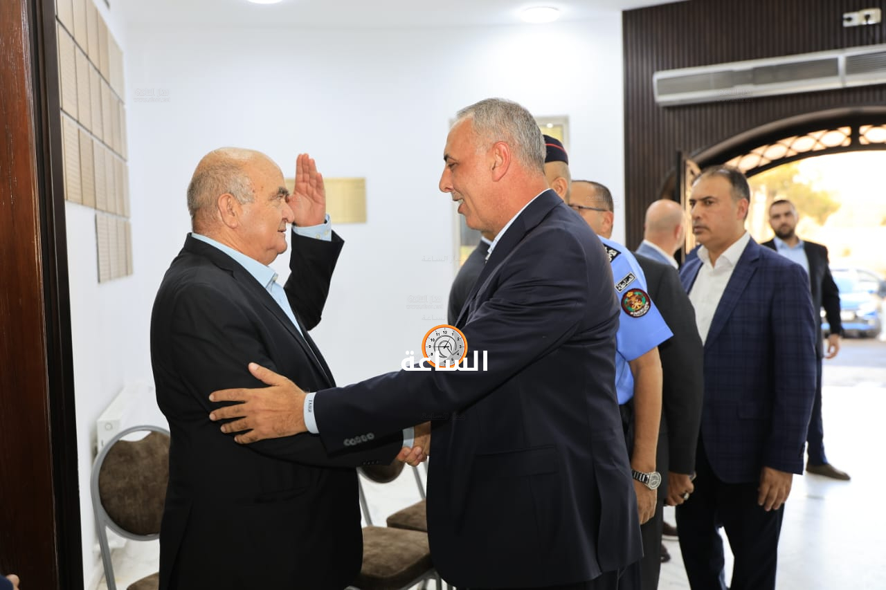 Madar Al-Saa Images 0.33885718525341235