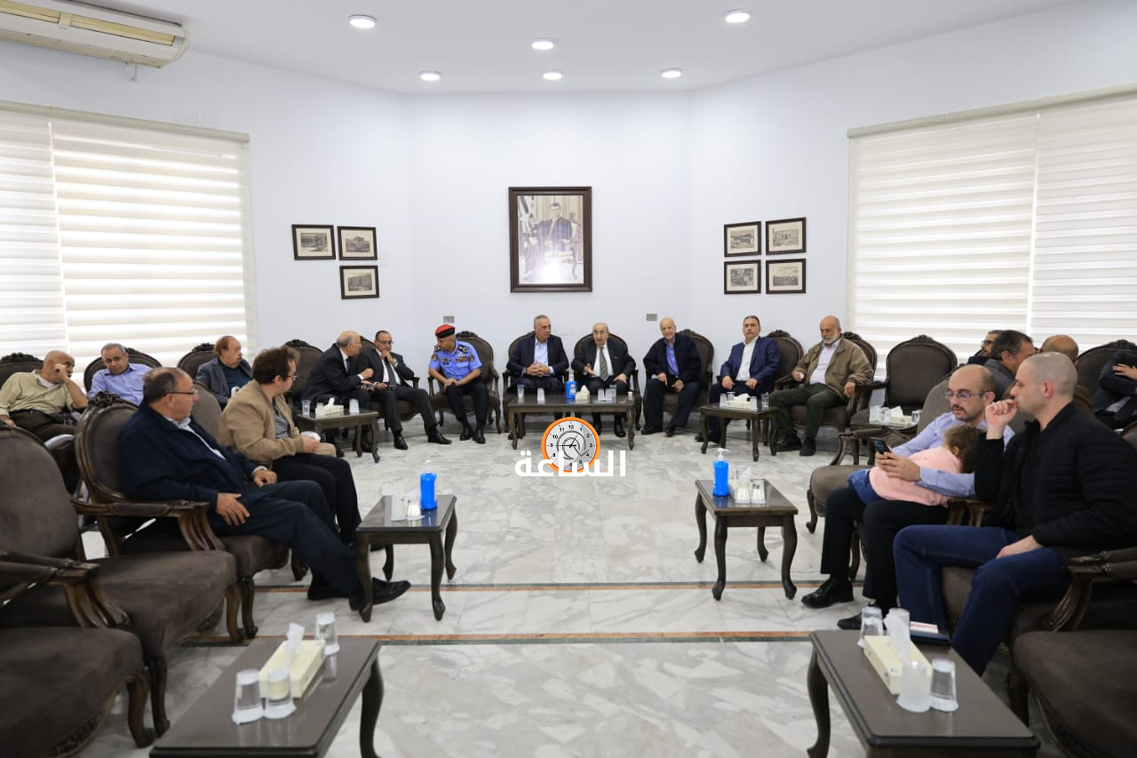 Madar Al-Saa Images 0.5712707408182642