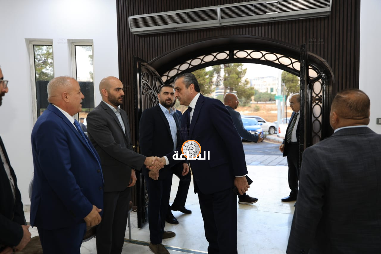 Madar Al-Saa Images 0.7742124372960422