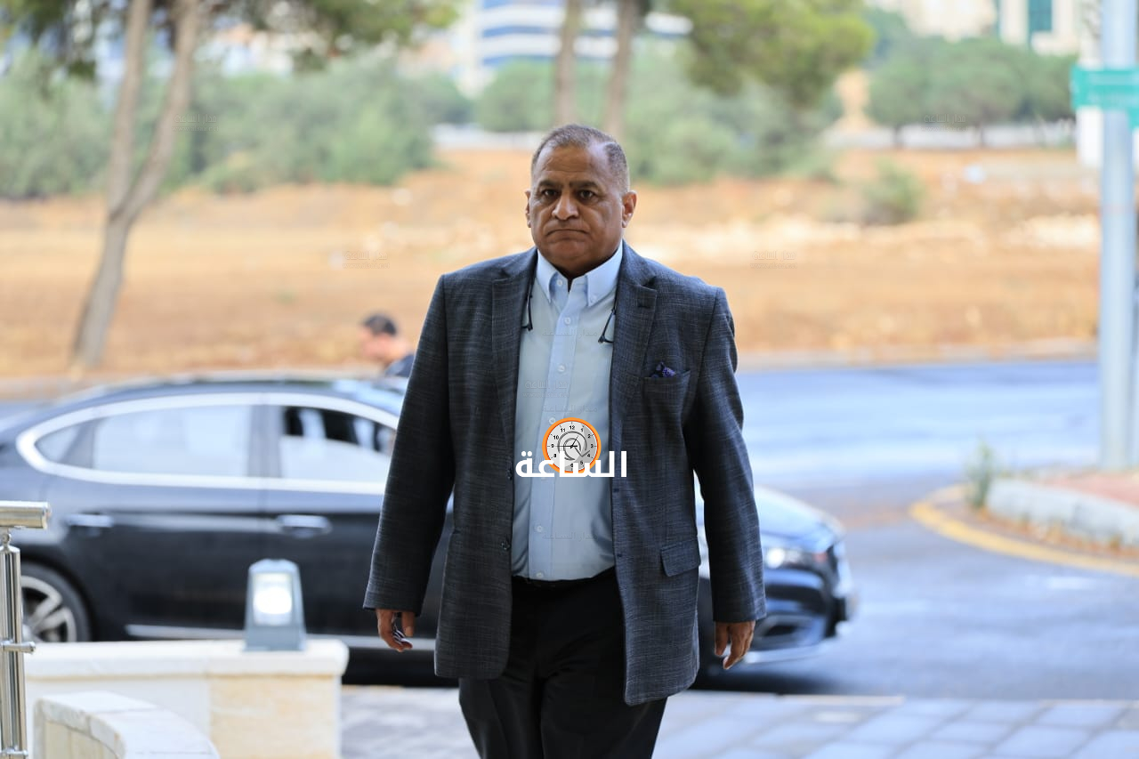 Madar Al-Saa Images 0.8728694213726365