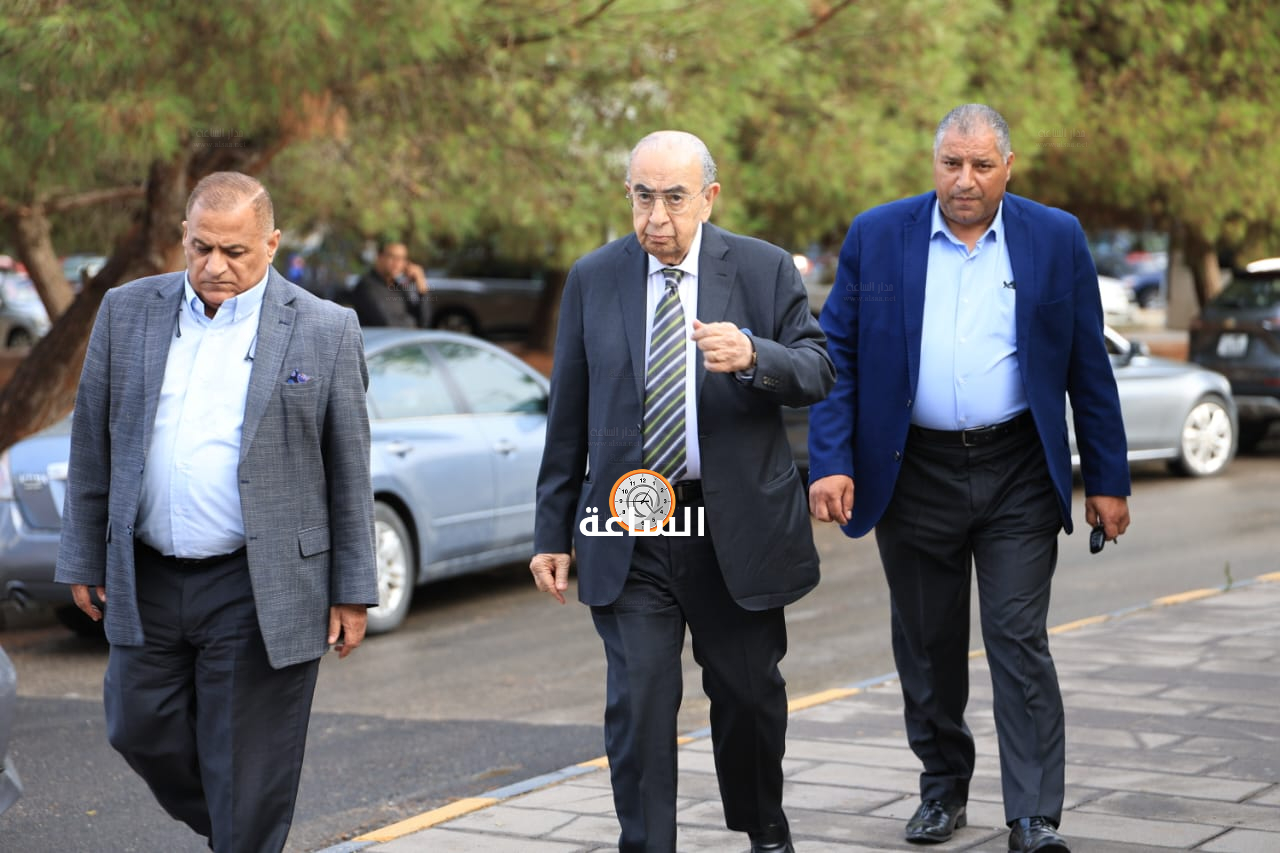 Madar Al-Saa Images 0.8973513600901393