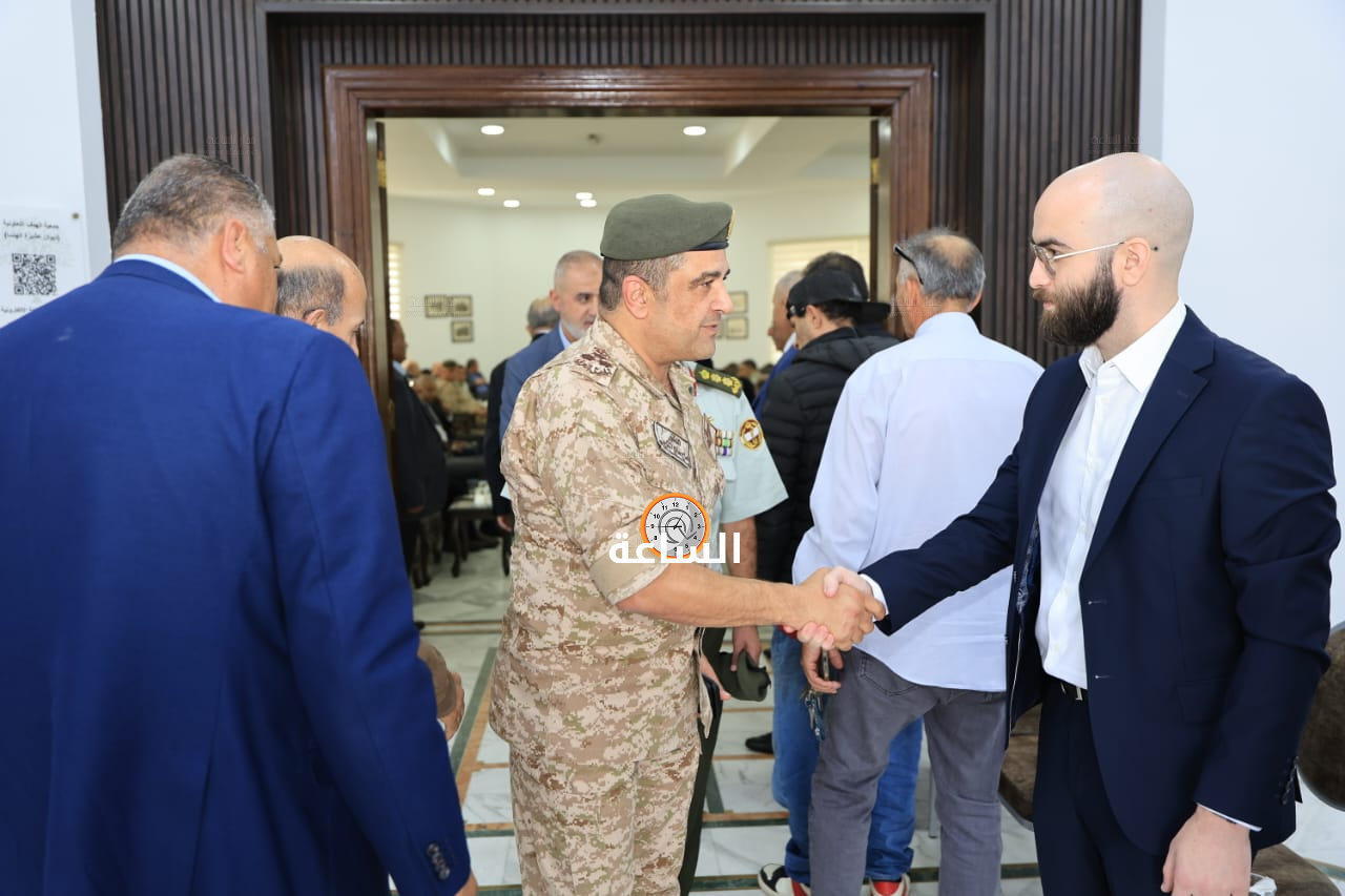 Madar Al-Saa Images 0.22330156814818047