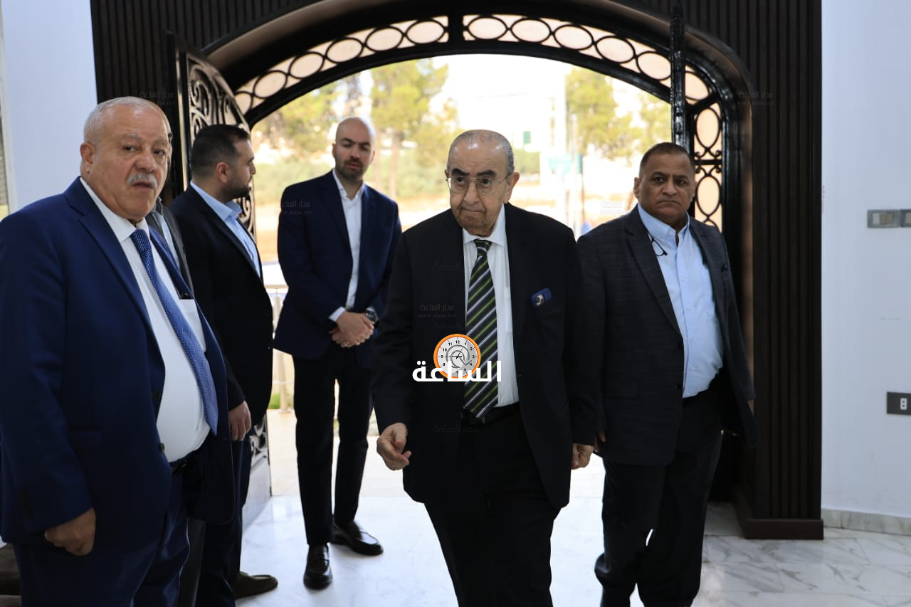 Madar Al-Saa Images 0.18950283790391365
