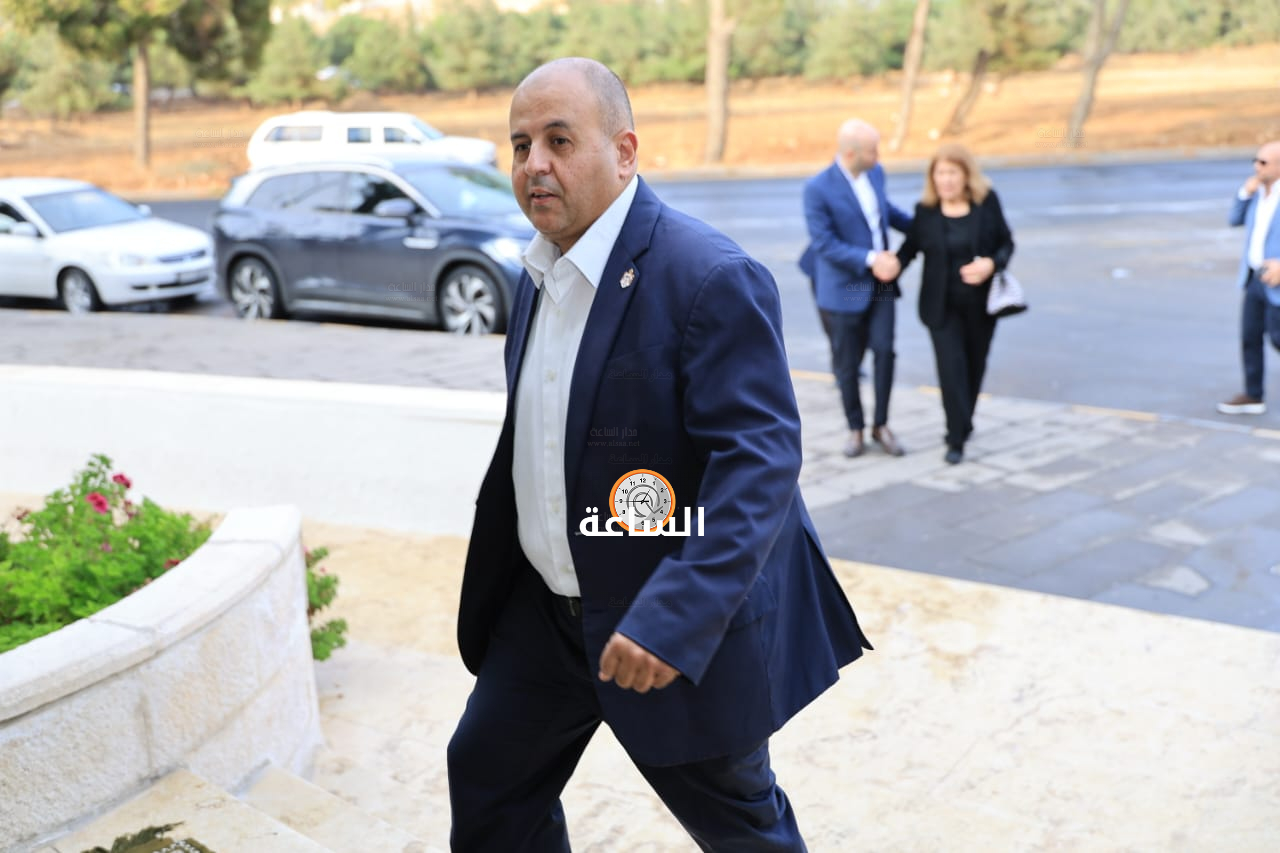 Madar Al-Saa Images 0.5144437819441406