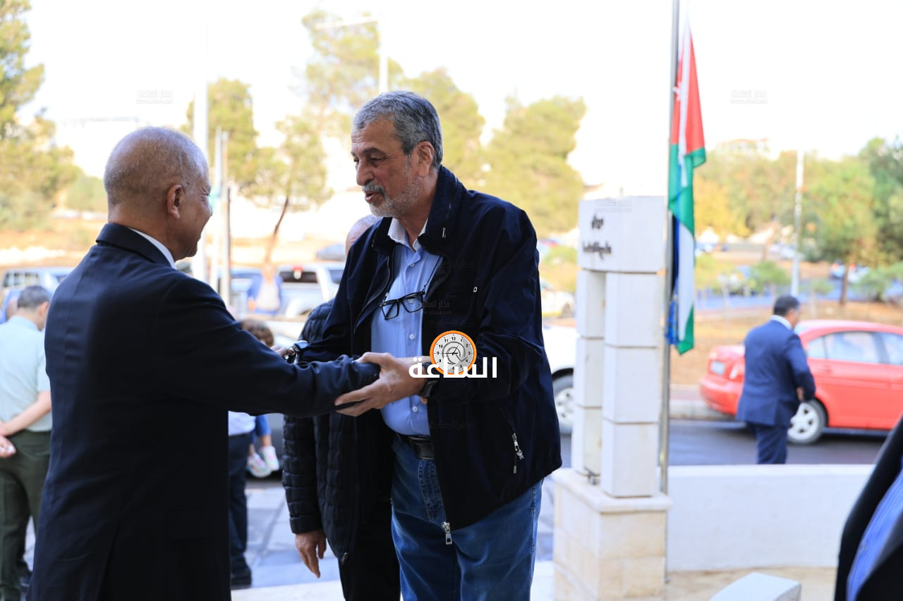 Madar Al-Saa Images 0.8123174814198244