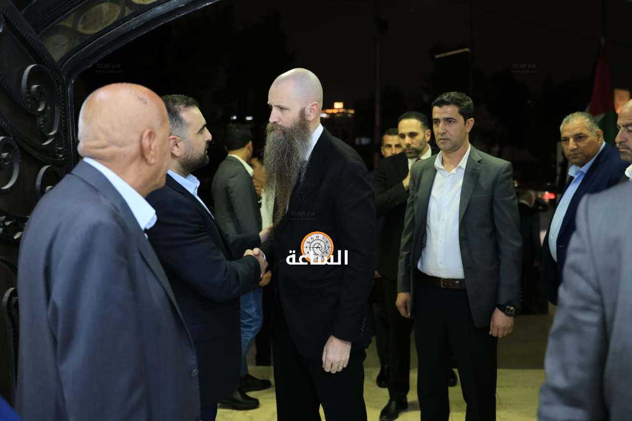Madar Al-Saa Images 0.21684917002294835