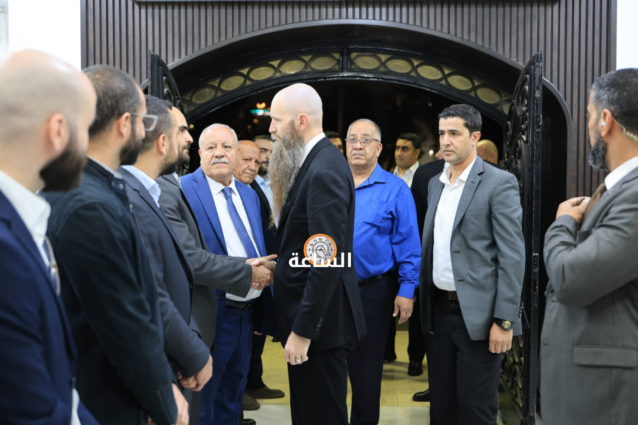 Madar Al-Saa Images 0.7519184243447332