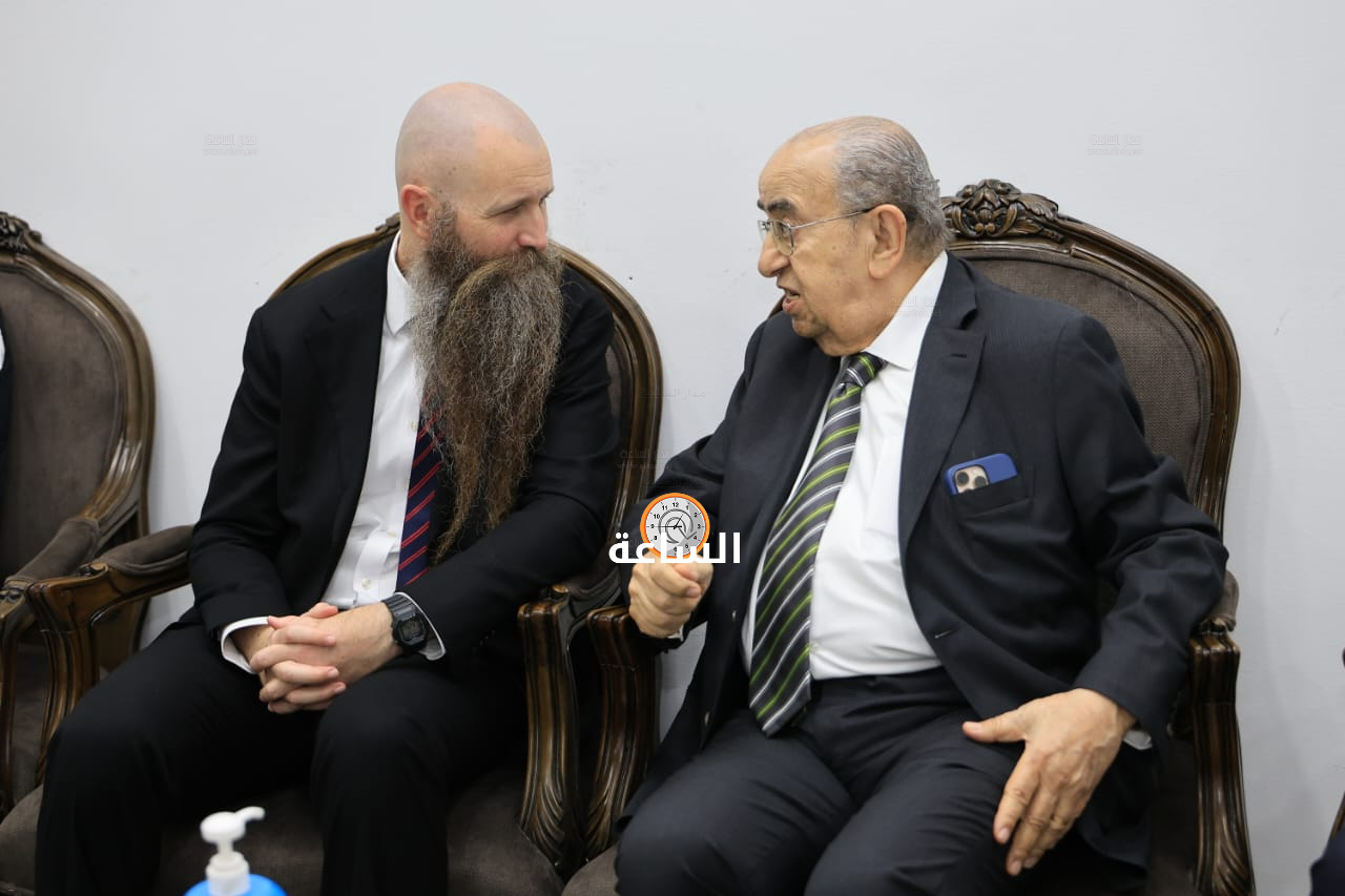 Madar Al-Saa Images 0.25385658278729273