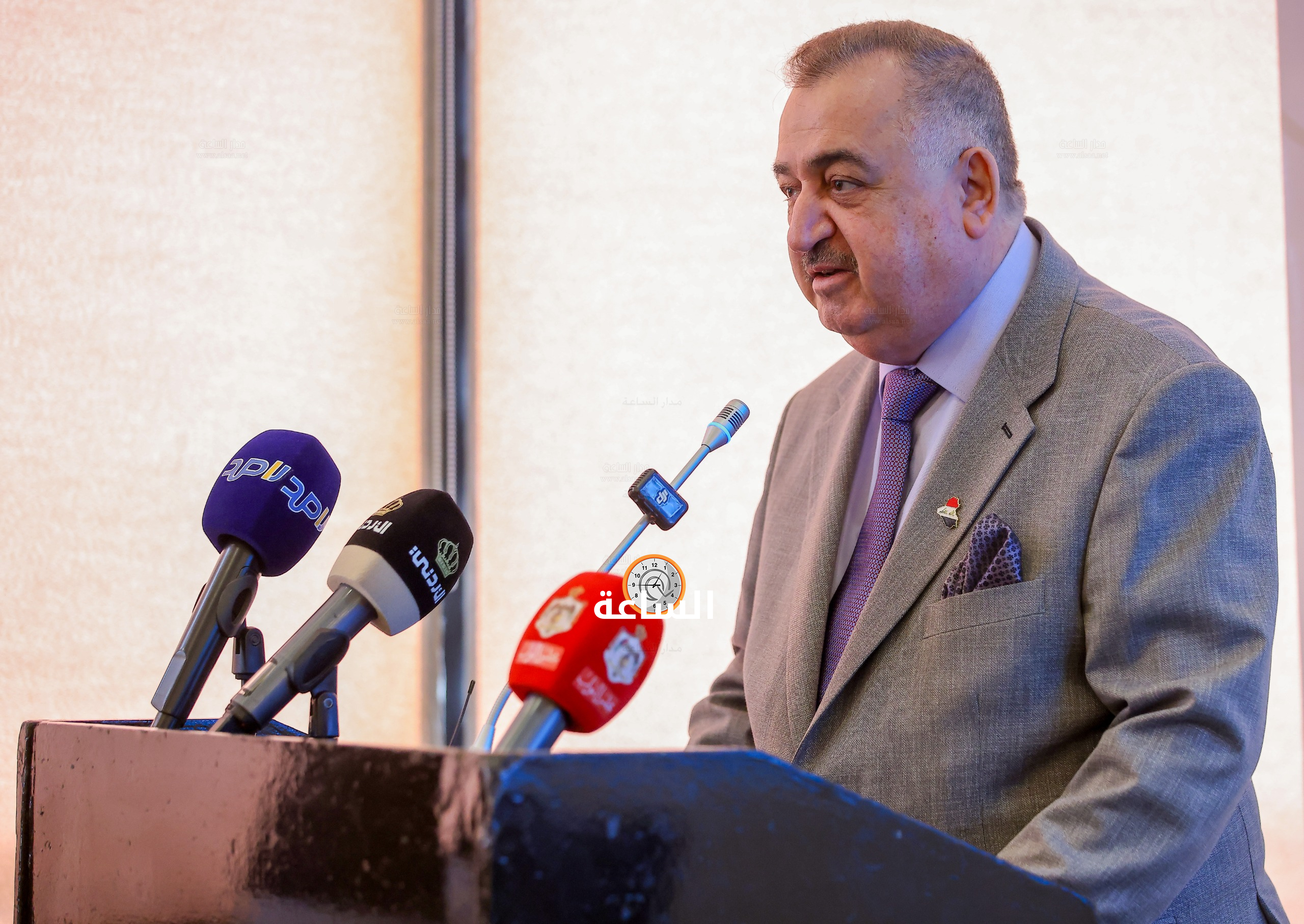 Madar Al-Saa Images 0.15945121498210857