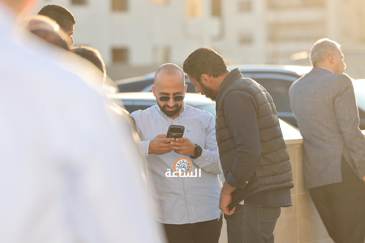 Madar Al-Saa Images 0.039004149740477834
