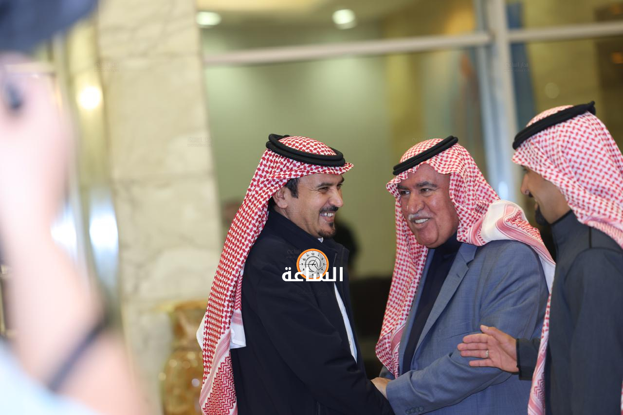 Madar Al-Saa Images 0.12145004618773514
