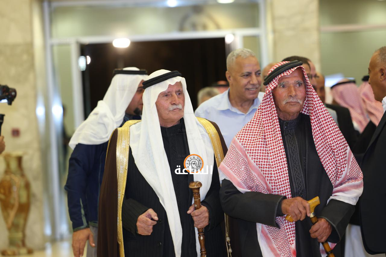 Madar Al-Saa Images 0.6921640208971069