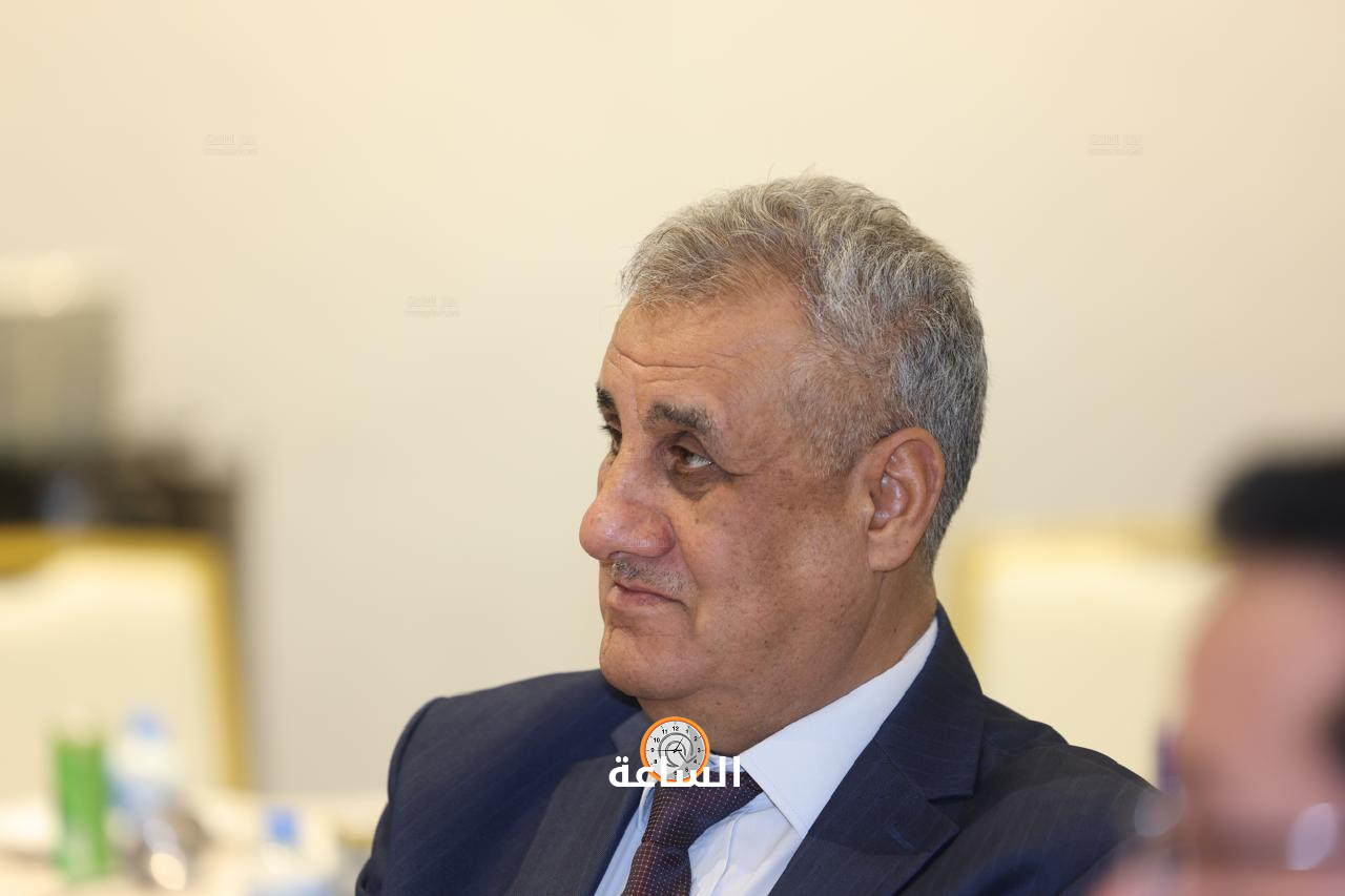 Madar Al-Saa Images 0.10948048596483839