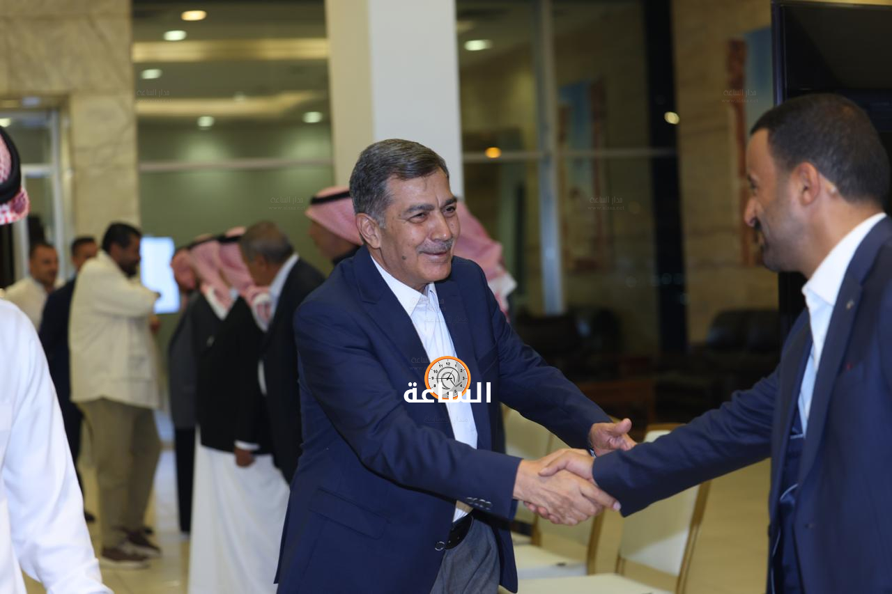 Madar Al-Saa Images 0.43841591048004414