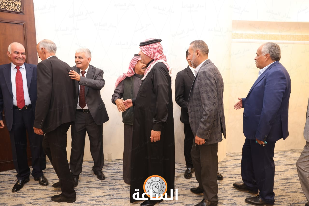 Madar Al-Saa Images 0.9798795124112423