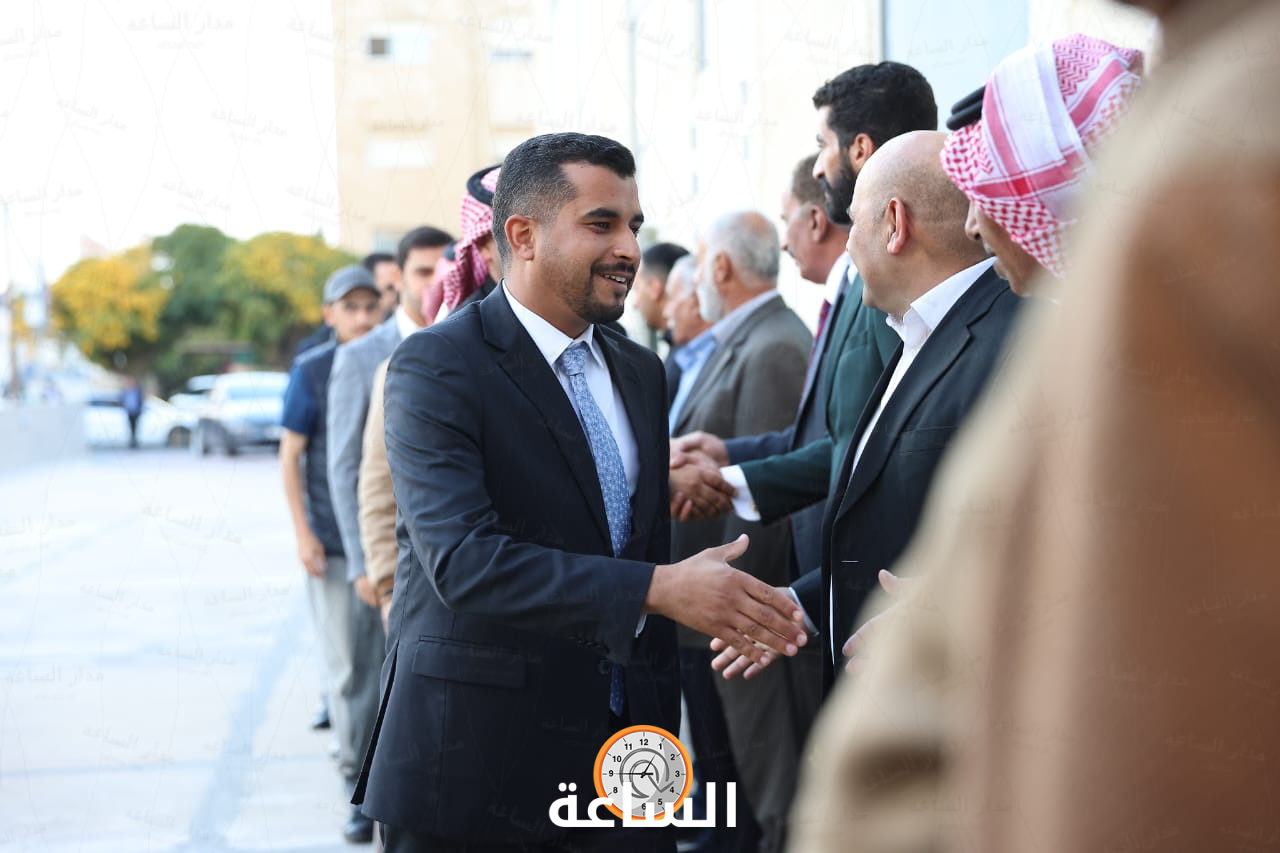 Madar Al-Saa Images 0.9852713357403403