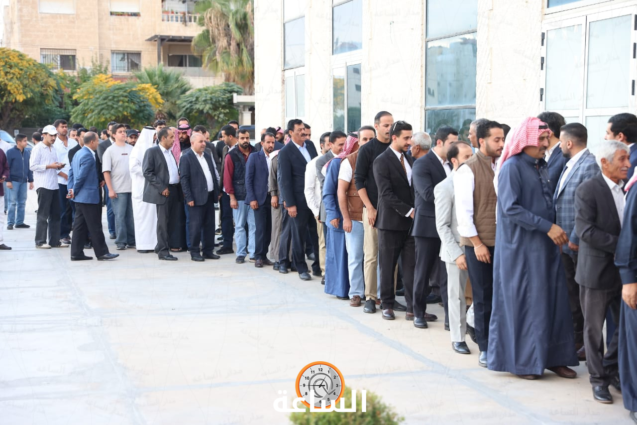 Madar Al-Saa Images 0.3549396398693625
