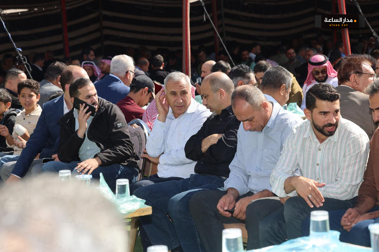 Madar Al-Saa Images 0.03141269136886882