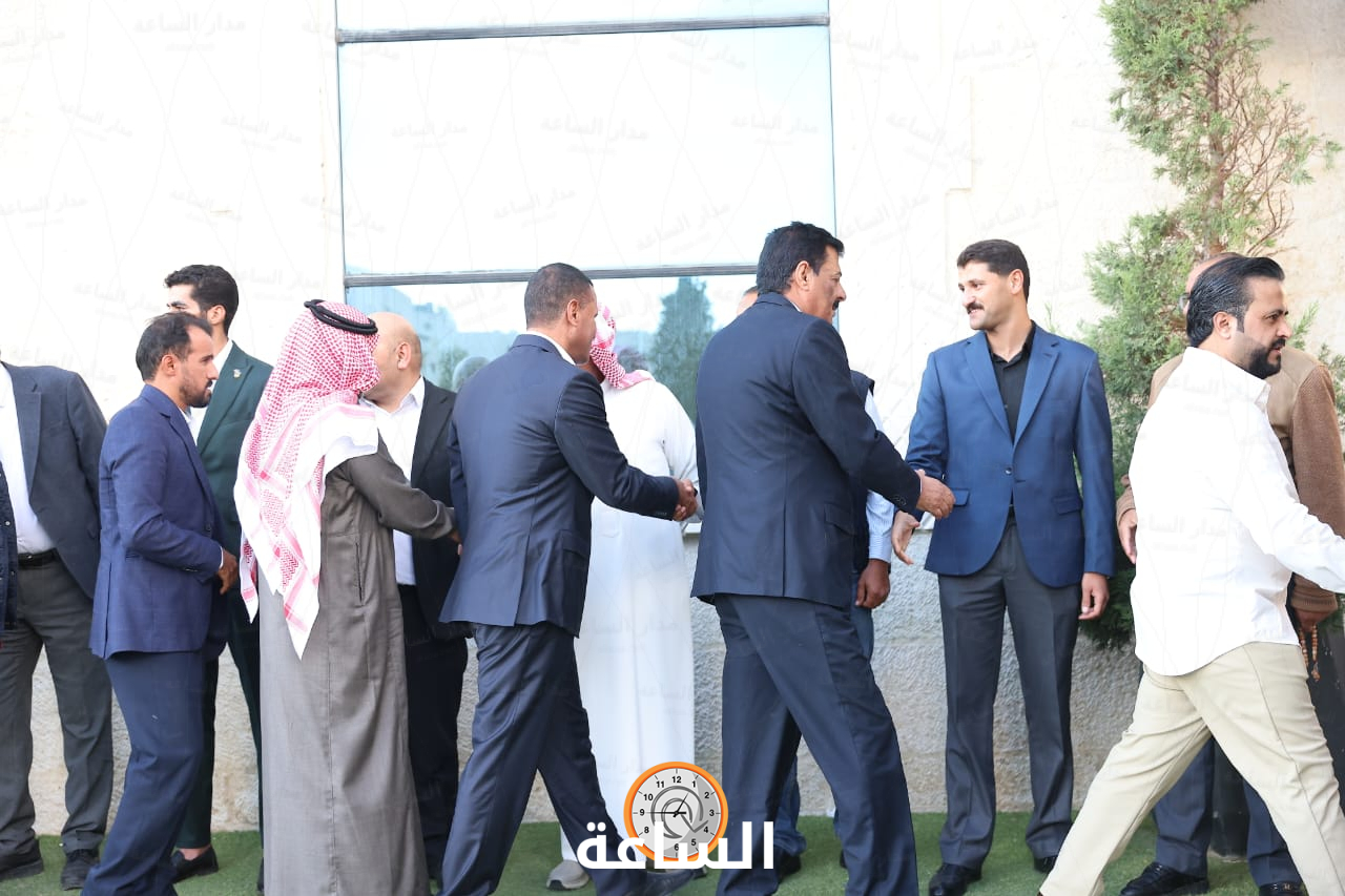 Madar Al-Saa Images 0.03978570764347655