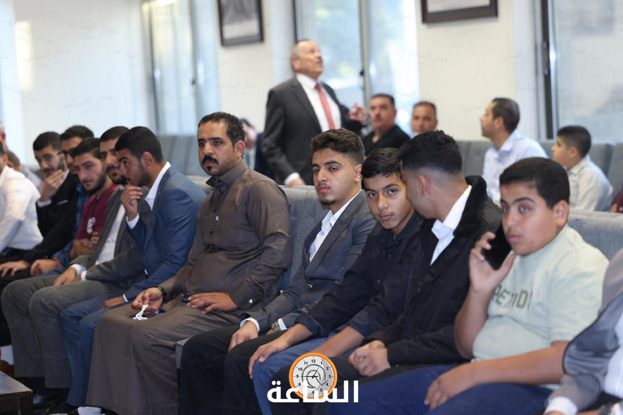 Madar Al-Saa Images 0.855445977009497