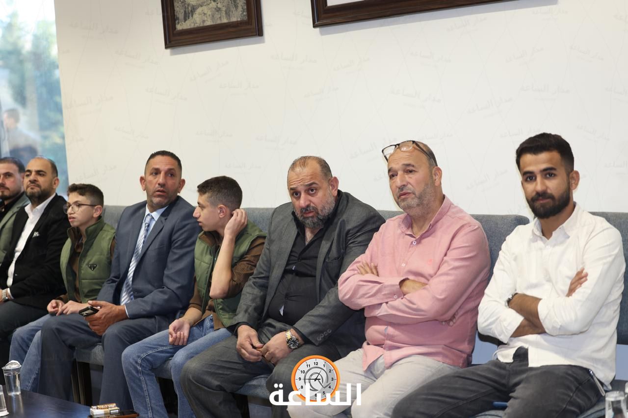 Madar Al-Saa Images 0.30384911985677654