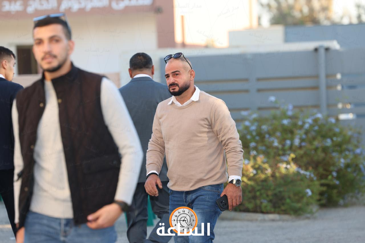 Madar Al-Saa Images 0.02392812866395222
