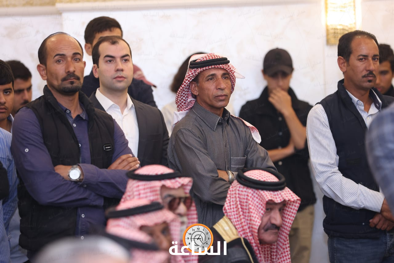 Madar Al-Saa Images 0.8892235226074512