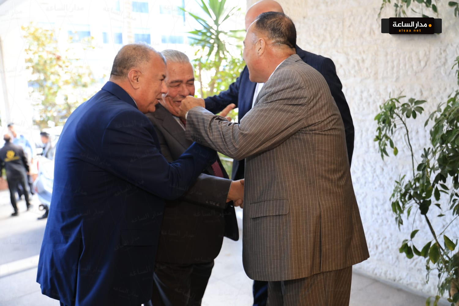 Madar Al-Saa Images 0.6501476178255405