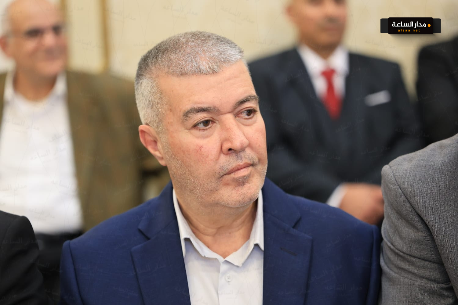 Madar Al-Saa Images 0.4132862223675411