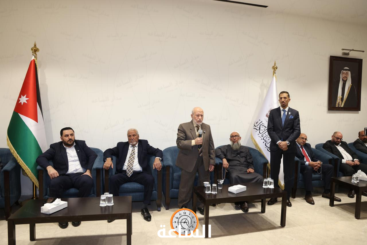 Madar Al-Saa Images 0.3783173702211182